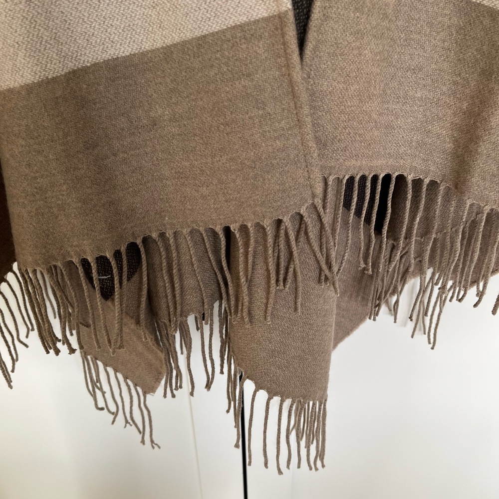 CAbi Knit Fringe Poncho Blanket Wrap Mustard Taupe - Picture 8 of 11